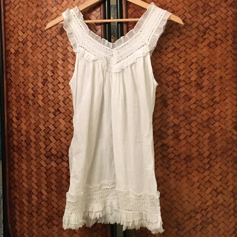 Vintage Coquette Y2K White Lace Tank Top - Whimsical Meets Shabby Chic - M